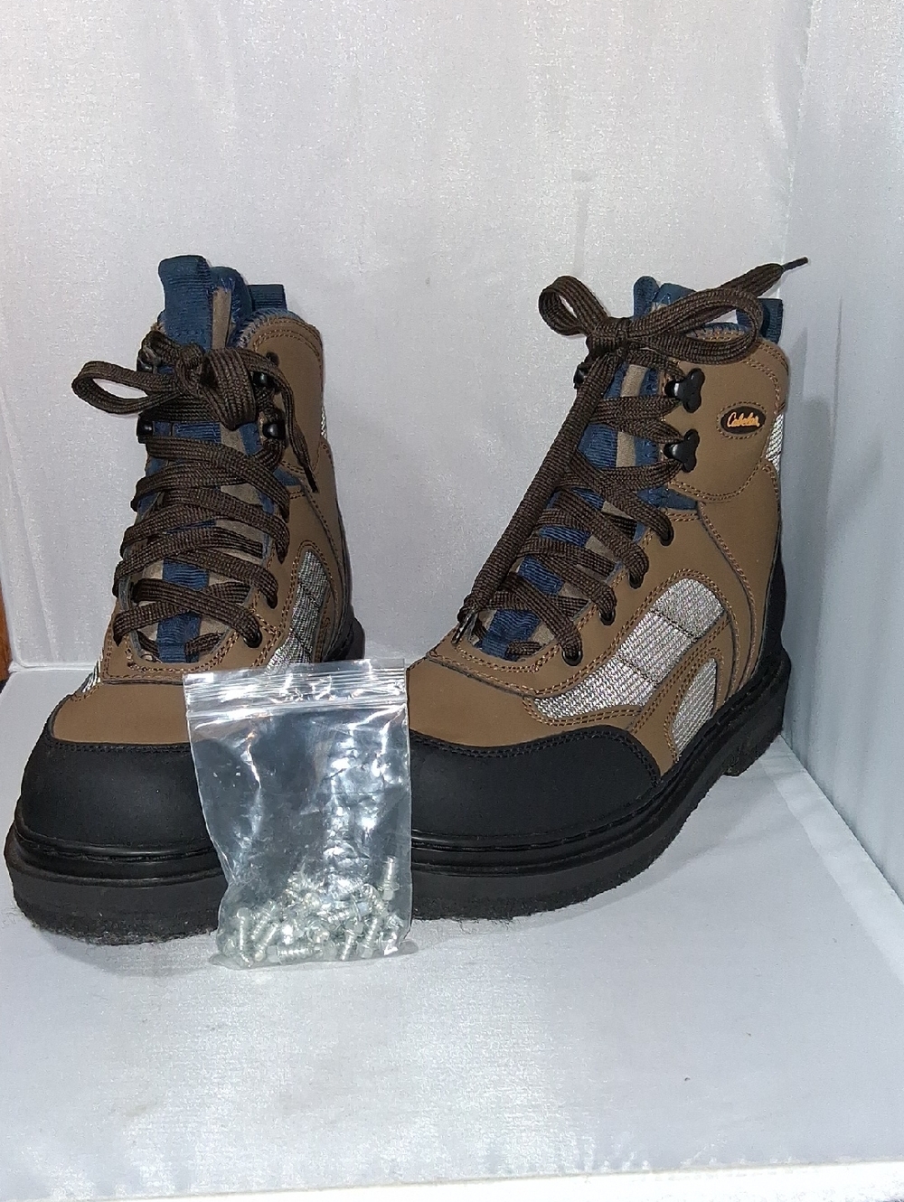 Cabela's felt sole wading boots with cleats, size 9